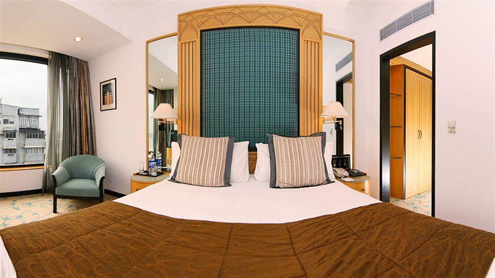 Hotel Marine Plaza Mumbai Exterior foto