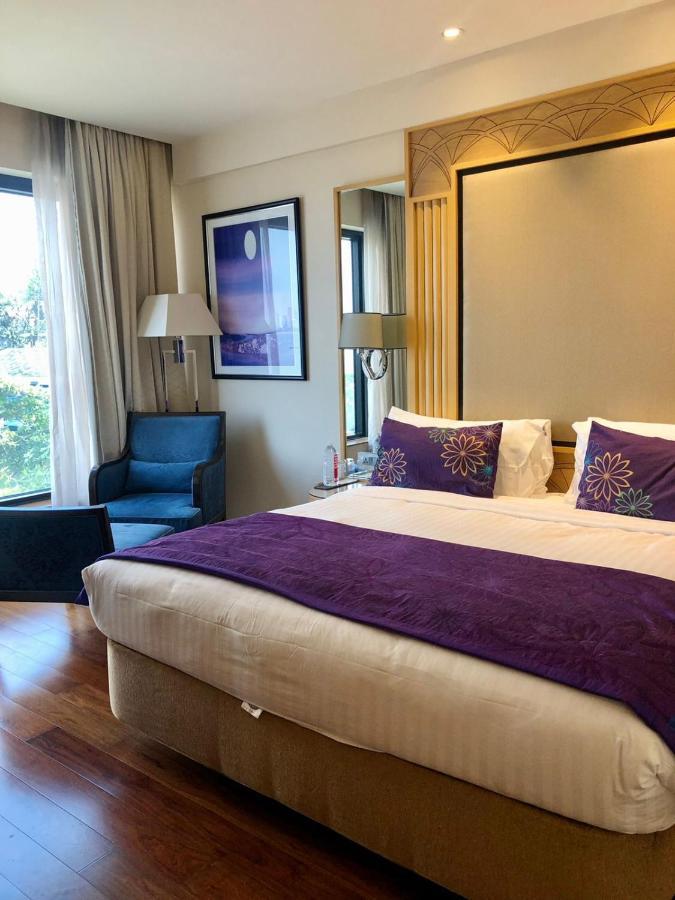 Hotel Marine Plaza Mumbai Exterior foto